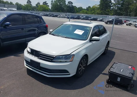 2017 Volkswagen Jetta 1.4T Se из США, поврежденный, VIN 3VWDB7AJ0HM245415
